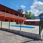 0001.11 - Maranduba - Kitnet Terreo - 4 Pessoas - 2 Quadras Do Mar - Piscina - Wi-Fi - Ar Condicionado