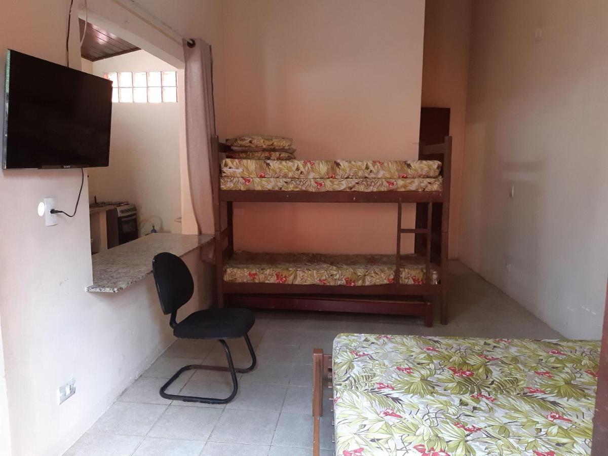 Apartamento Maranduba Seaside Kitnet: Beachfront Comfort With Pool And Ac